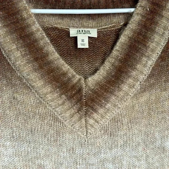 a.n.a Women’s V-Neck Sweater - Picture 4 of 7